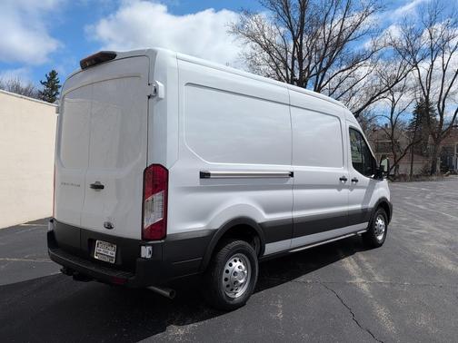 2025 Ford Transit-250 148 WB Medium Roof Cargo