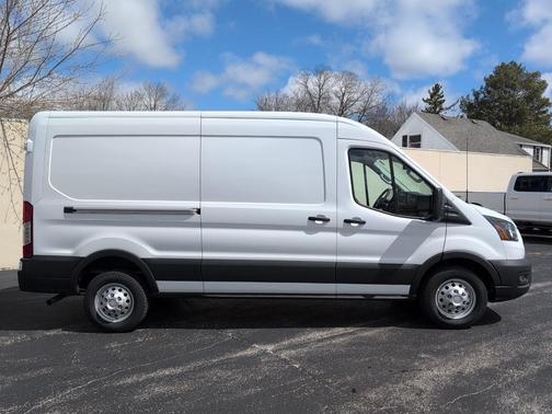 2025 Ford Transit-250 148 WB Medium Roof Cargo