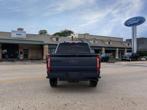 2025 Ford F-350 Lariat Super Duty