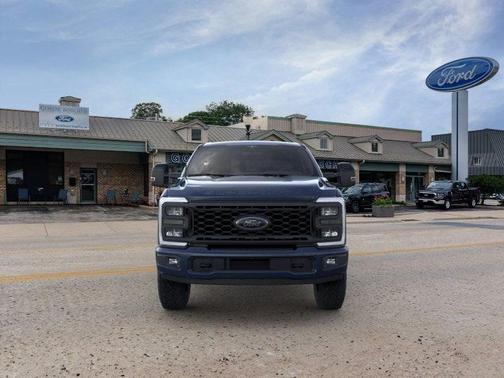 2025 Ford F-350 Lariat Super Duty