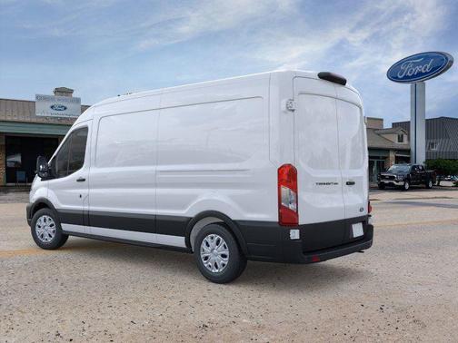 2026 Ford Transit-250 148 WB Medium Roof Cargo