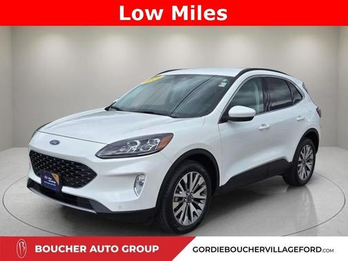 2022 Ford Escape Titanium