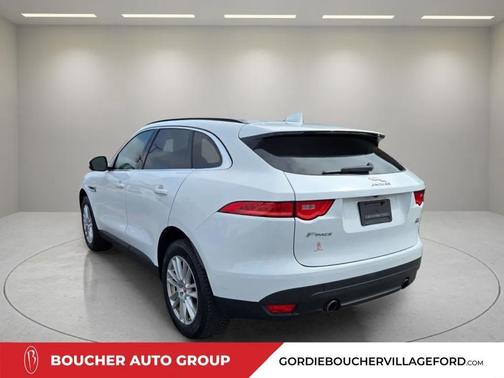 Polaris White 2017 Jaguar F-PACE 35t Prestige