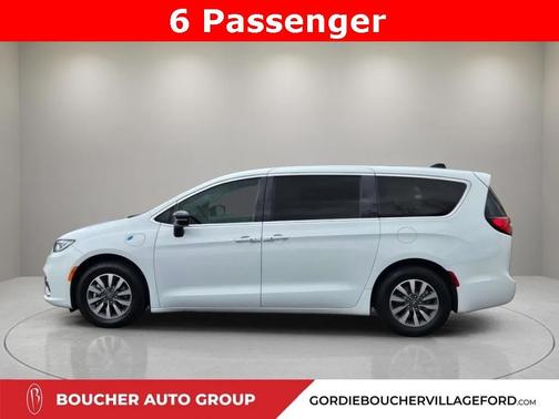 2024 Chrysler Pacifica Hybrid Select