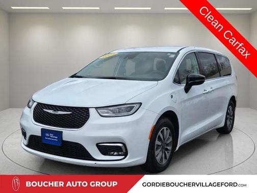 2024 Chrysler Pacifica Hybrid Select