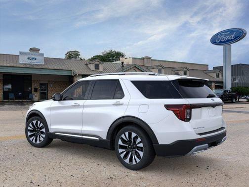 Star White 2026 Ford Explorer Platinum