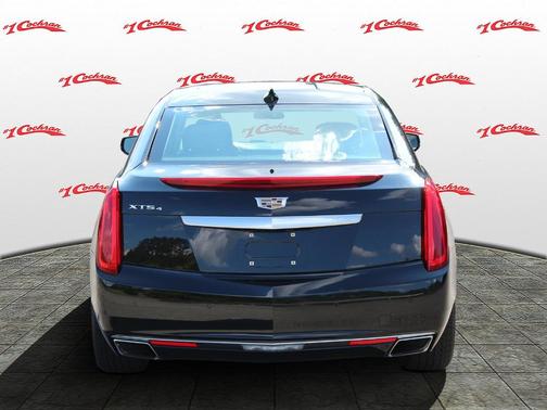 Photo 4 of 20 of 2016 Cadillac XTS Luxury Collection