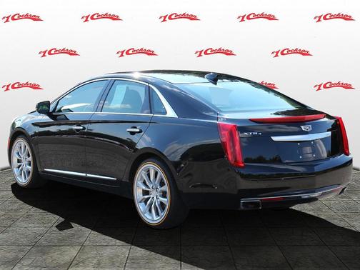 Photo 5 of 20 of 2016 Cadillac XTS Luxury Collection