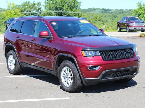 Photo 1 of 20 of 2019 Jeep Grand Cherokee Laredo