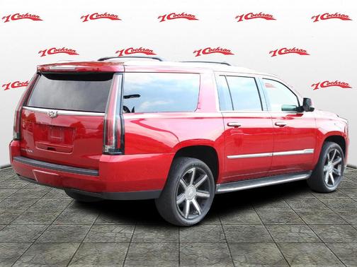 Photo 3 of 20 of 2015 Cadillac Escalade ESV Luxury