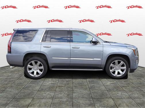 Photo 2 of 20 of 2019 Cadillac Escalade Luxury