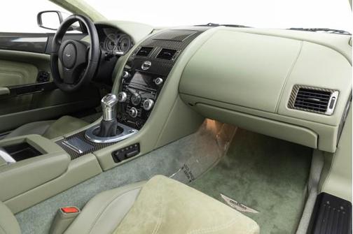 2009 Aston Martin DBS 