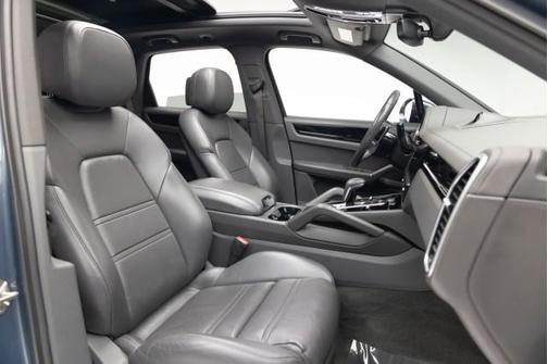 2019 Porsche Cayenne Base