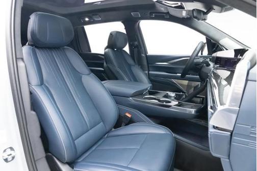 2025 Cadillac Escalade IQ Luxury 2