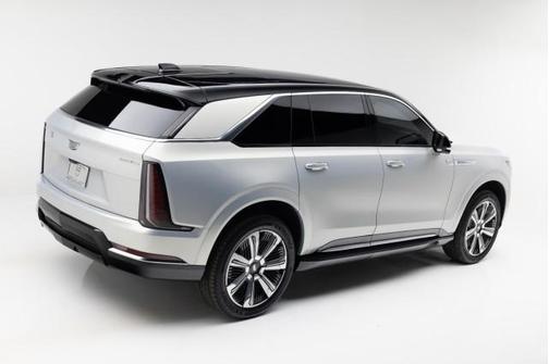 2025 Cadillac Escalade IQ Luxury 2