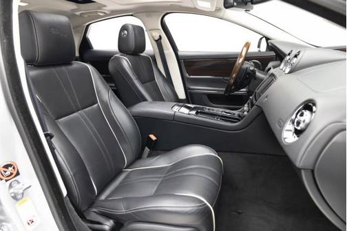2016 Jaguar XJ XJ R-Sport