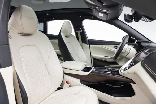 2021 Aston Martin DBX 