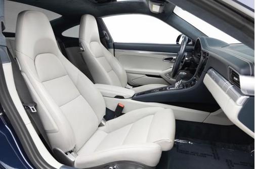 2017 Porsche 911 Carrera