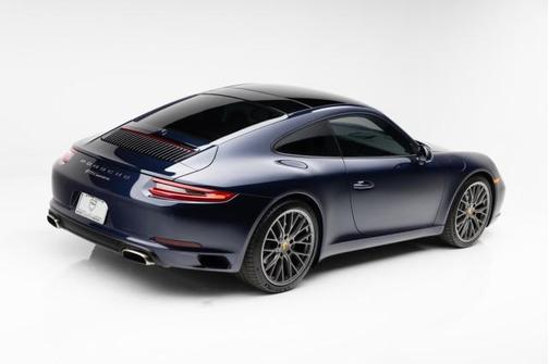 2017 Porsche 911 Carrera