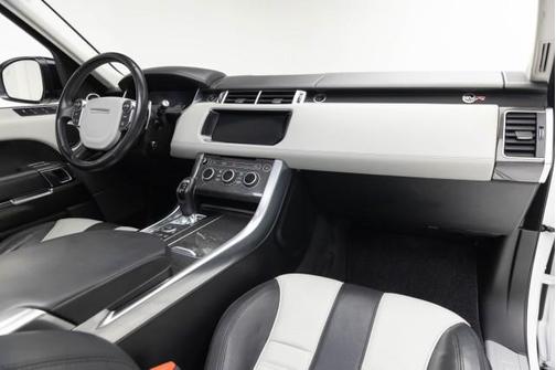 2017 Land Rover Range Rover Sport 5.0L Supercharged SVR