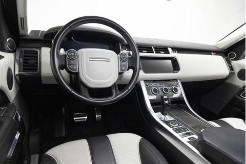 2017 Land Rover Range Rover Sport 5.0L Supercharged SVR