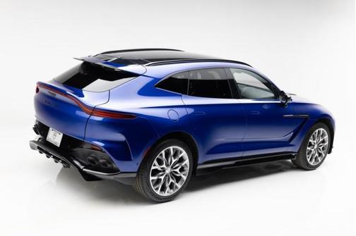 2023 Aston Martin DBX 707