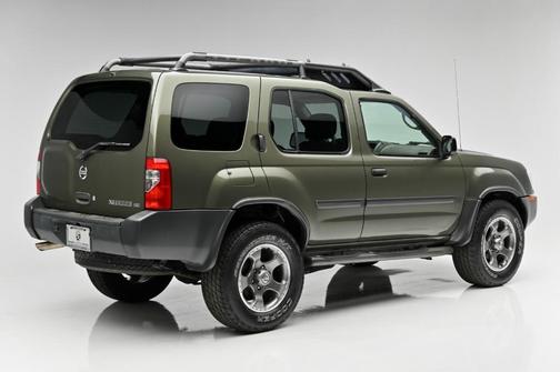Photo 3 of 79 of 2004 Nissan Xterra SE