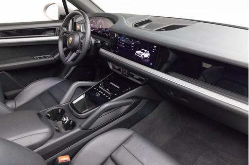 2024 Porsche Cayenne S