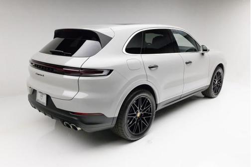 2024 Porsche Cayenne S