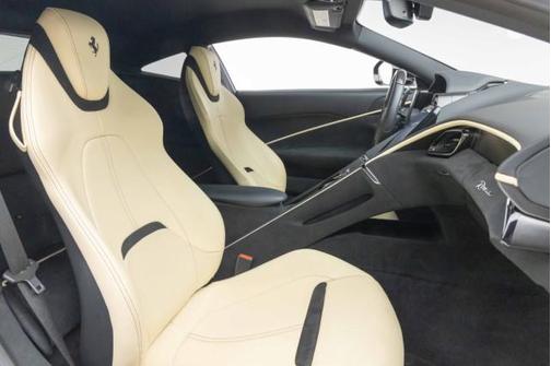 Nero 2022 Ferrari Roma