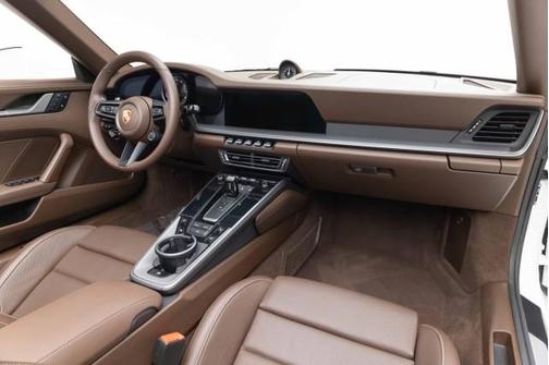 2024 Porsche 911 Carrera