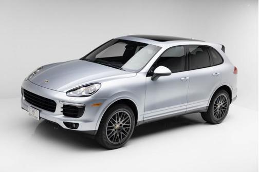 2017 Porsche Cayenne Platinum Edition