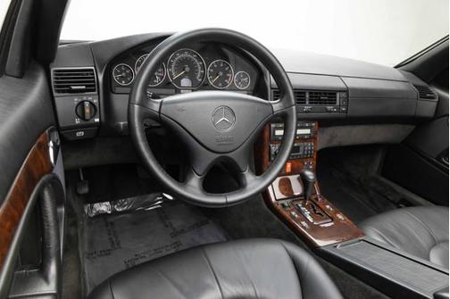 SILVER 1999 Mercedes-Benz SL-Class