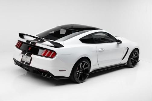 2017 Ford Shelby GT350R Base