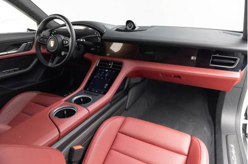 2024 Porsche Taycan Turbo S