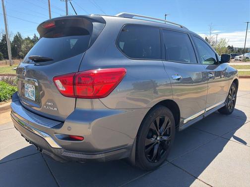 Gun Metallic 2017 Nissan Pathfinder Platinum