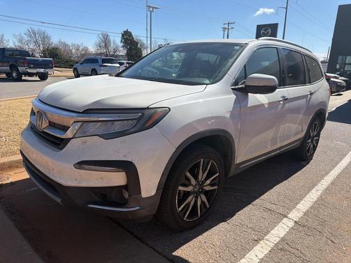 2019 Honda Pilot Touring 8-Passenger