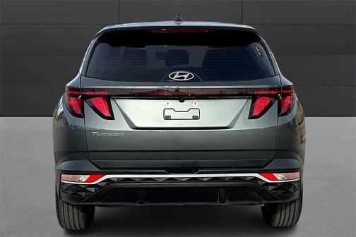 2022 Hyundai TUCSON SE