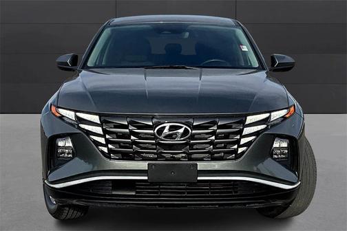 2022 Hyundai TUCSON SE