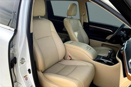 2017 Toyota Highlander Limited Platinum