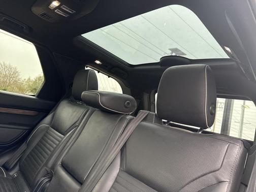 2017 Land Rover Discovery HSE LUXURY