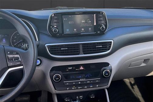 2021 Hyundai TUCSON SEL