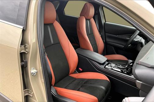 2025 Mazda CX-30 2.5 Carbon Turbo