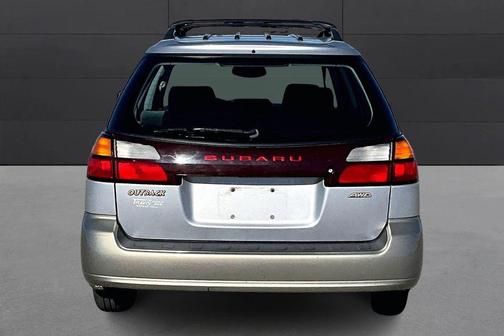2003 Subaru Outback Base