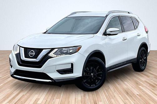 Glacier White 2017 Nissan Rogue SV