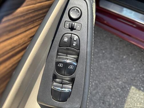2017 Nissan Maxima 3.5 Platinum