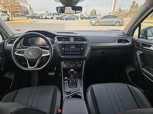 2024 Volkswagen Tiguan 2.0T Wolfsburg Edition