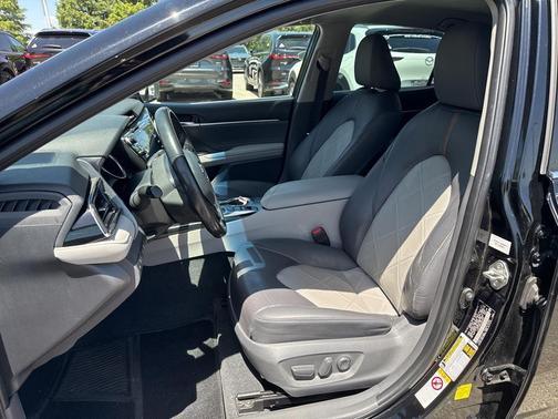 2018 Toyota Camry XLE