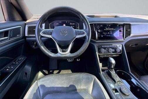 Gray 2020 Volkswagen Atlas Cross Sport 3.6L V6 SEL Premium R-Line