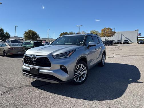 2024 Toyota Highlander Platinum